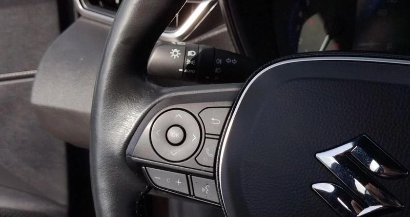 Suzuki Swace cena 96900 przebieg: 67915, rok produkcji 2021 z Ostrowiec Świętokrzyski małe 352